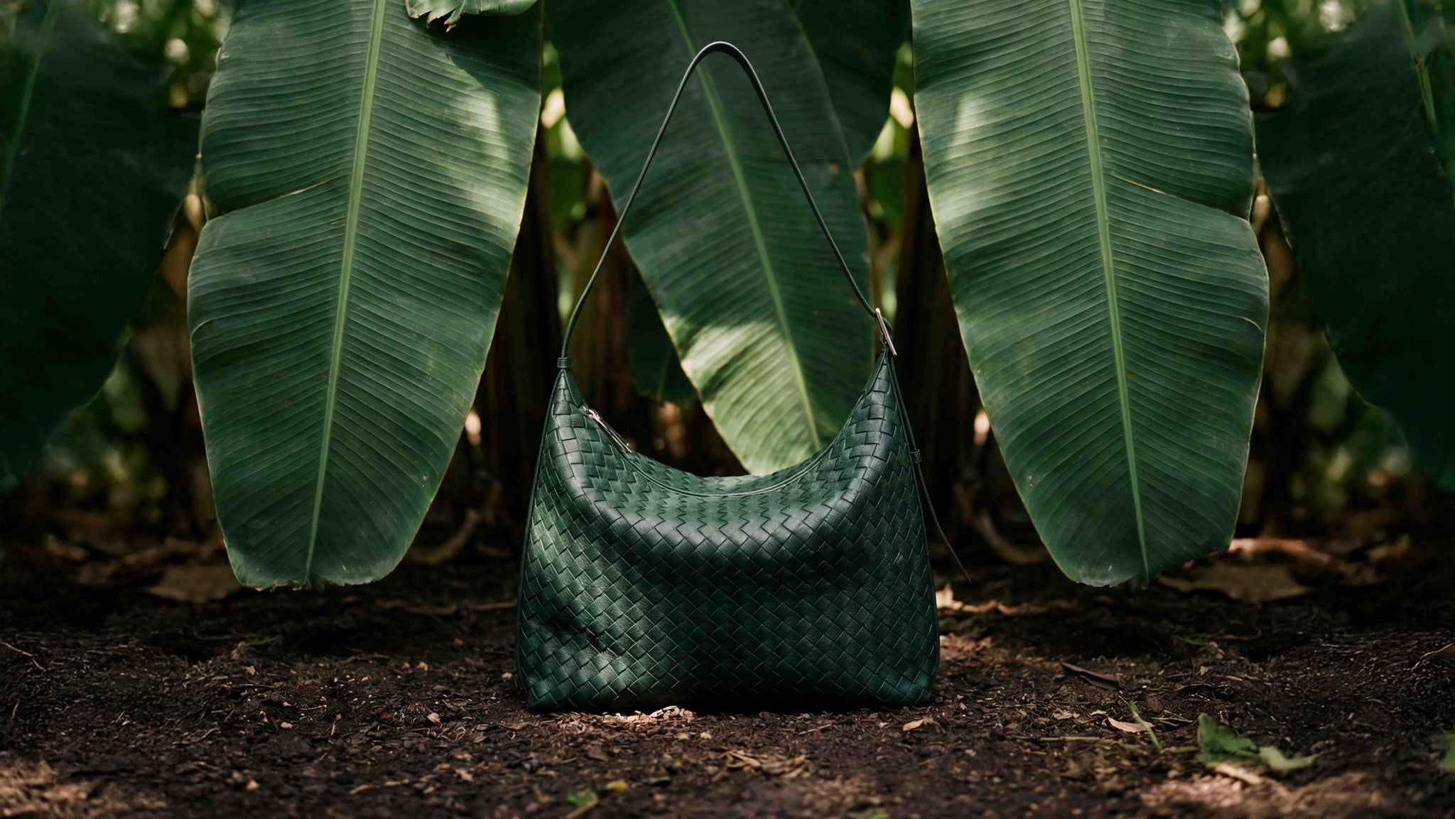 Bottega Veneta Intrecciato Prism pouch – Luisa World