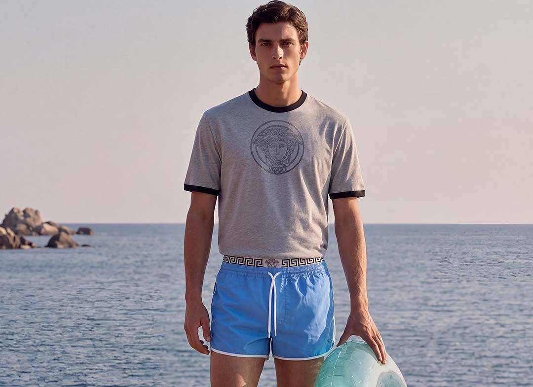 水着・ラッシュガード NEW FENDI BOXER LUNGO FF DEGRADE LY 44 Fendi FF embroidered swim shorts – Luisa World