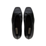 Minimalist croco-embossed ballerinas flats