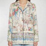 Loose fit shirt with patch pockets