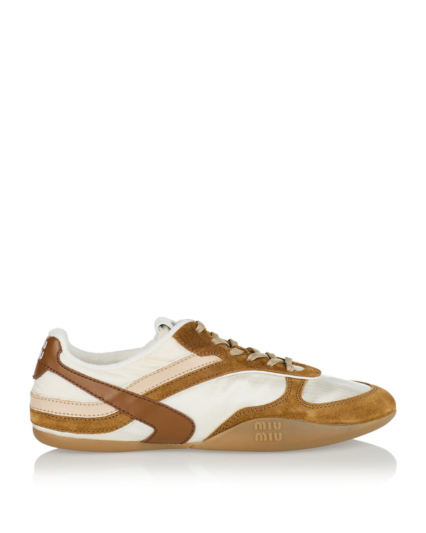 Gymnasium technical fabric and suede sneakers