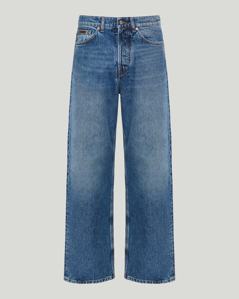 Moncler logo-patch straight-leg jeans