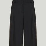 The Frankie Shop Gio pleated Bermuda shorts
