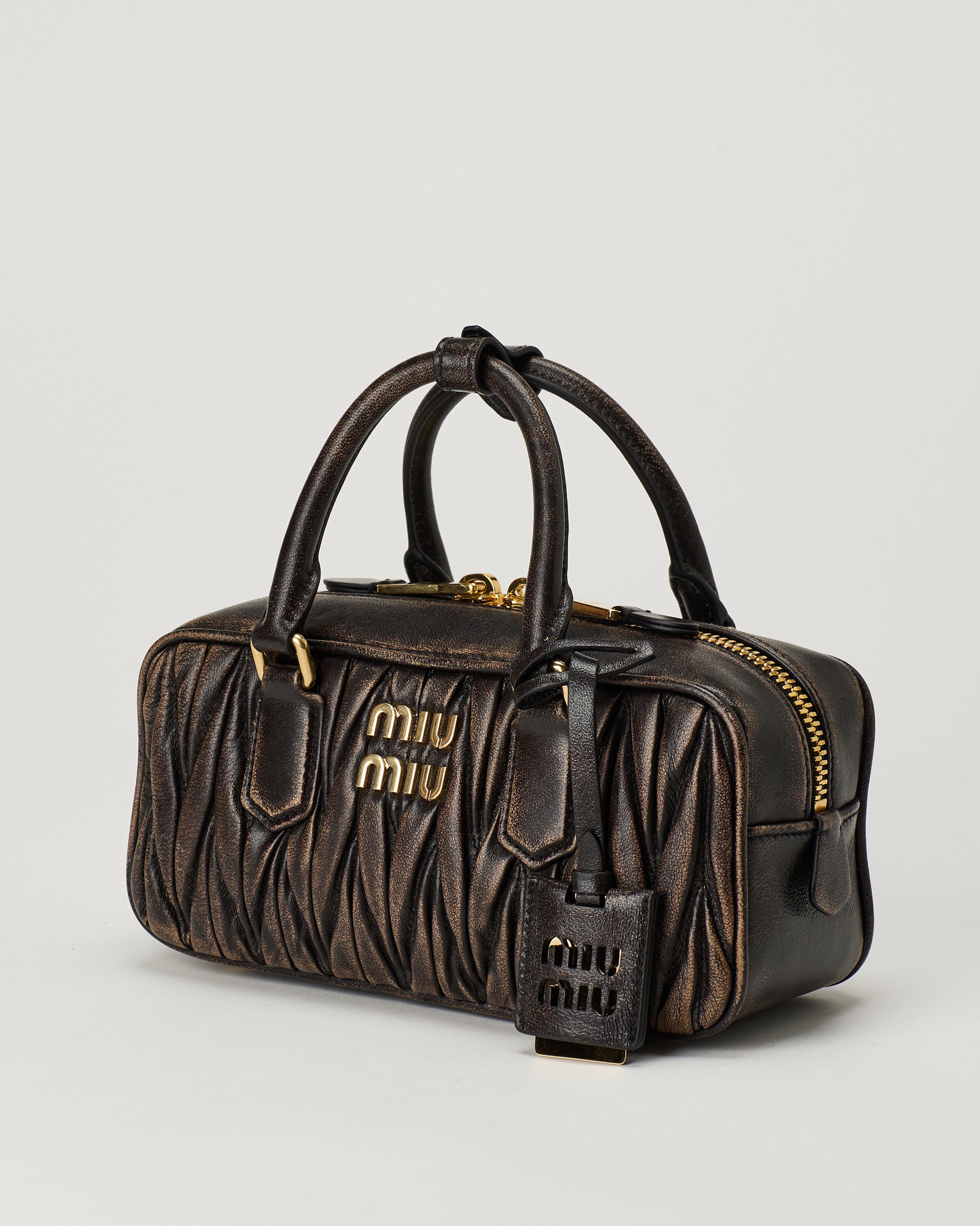 MIU MIU バッグ Miu Miu Arcadie matelassé leather bag – Luisa World