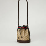 Gucci Essence bucket bag