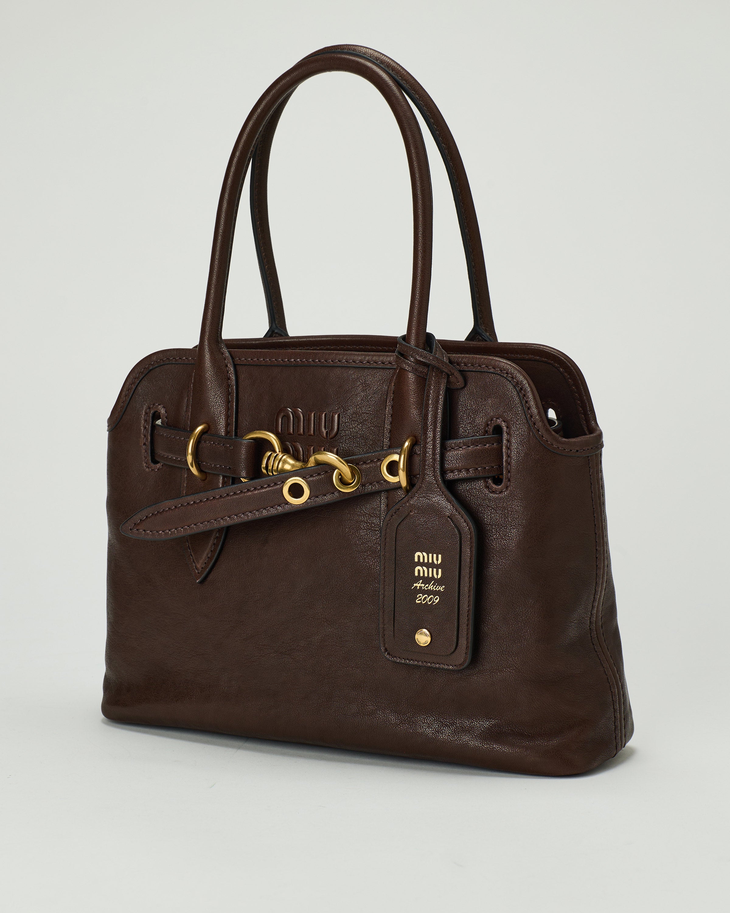 小物 Archive Miu Miu Mouton Gloves Brown Miu Miu Aventure leather handbag – Luisa World