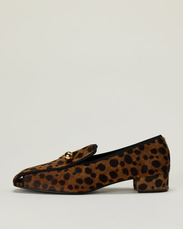 Herbert Levine Showtime leopard-print loafer pumps