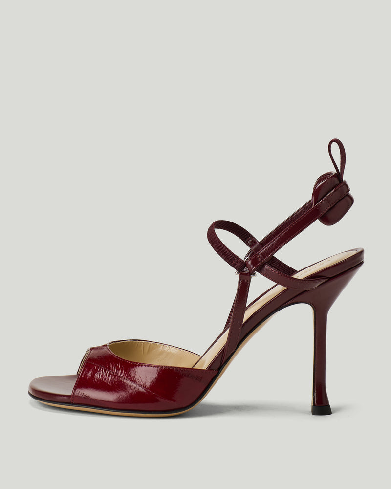 Fendi Very Colibrì leather sandals