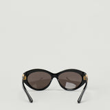 Gucci Cat-eye frame sunglasses