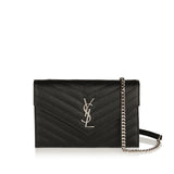 Cassandre matelassé envelope wallet on chain